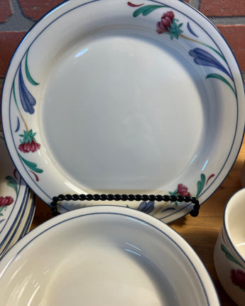 LENOX CHINASTONE POPPIES ON BLUE DINNER WARE