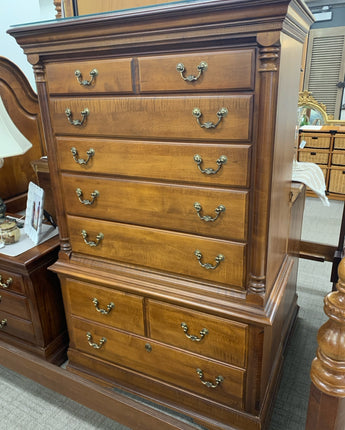 CHEST OF DRAWERS STAINED BROWN 7 DRAWERS GLASS TOP