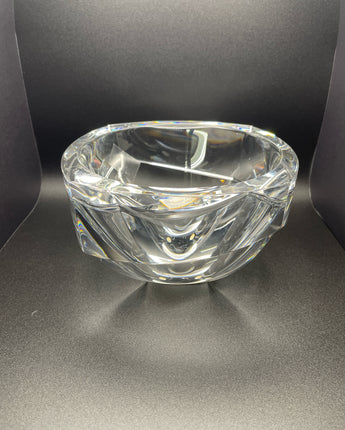 ORREFORS SWEDISH CRYSTAL OCTAGON SHAPE WIDE SURROUNDING RIM