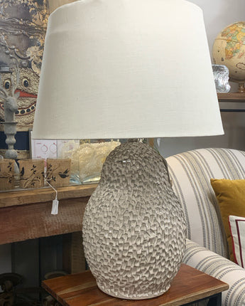 BROWN DISTRESSED PEAR SHAP W/ROUND LINEN SHADE