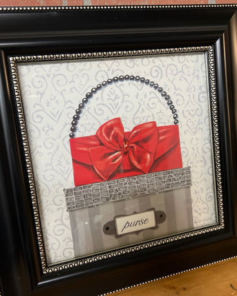BLACK WIDE FRAME WITH RED PURSE
