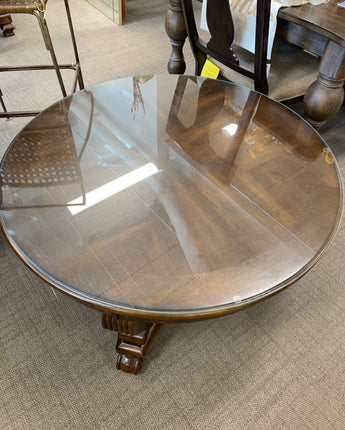 COFFEE TABLE ROUND DARK WOOD WITH SHELF AND GLASS ON TOP