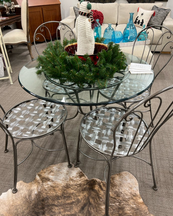 ETHAN ALLEN BEVELED GLASS TOP TABLE W/4 WROUGHT IRON CHAIRS