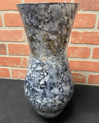 REVERSED PAINTED ART VASE BLUE & WHITE