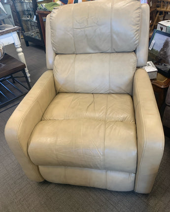 RECLINER ELECTRIC LEATHER CARMEL IN COLOR