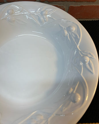 IPATRIZI FOR WILLIAM SONOMA WHITE PASTA BOWL EMBOSSED OLIVES 3"X15"X15"