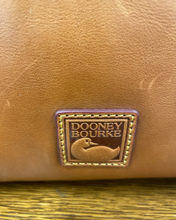 VINTAGE DOONEY & BOURKE FLORENTINE VACCHETTA CAMEL LEATHER HANDBAG