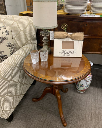 SOLID WOOD, ROUND TABLE w/ PEDESTAL BASE, WOOD INLAY, GLASS TOP