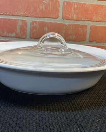 CORNING WHITE OBLONG CASSEROLE WITH GLASS LID 5"X9"X12"