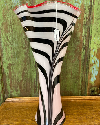 HAND BLOWN ART GLASS VASE BLACK & WHITE RED LINED W/RUFFLE RIM