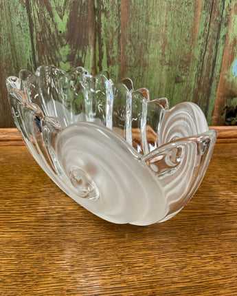 MIKASA CLEARWATER CRYSTAL NAUTILUS BUFFET BOWL