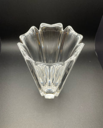 ORREFORS SWEDISH CRYSTAL VASE SMOOTH SIDES HEXAGON SHAPE W/DEEP PETAL RIM