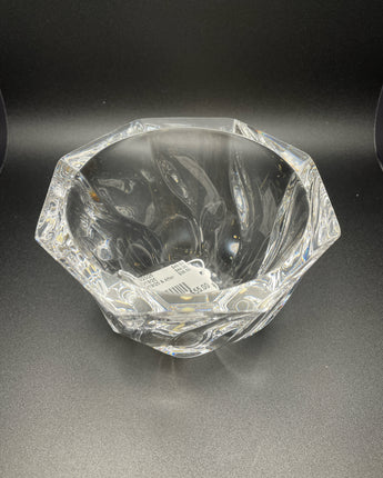 ORREFORS SWEDISH CRYSTAL OCTAGON SHAPE SLIGHT SWIRL W/SMOOTH SIDES