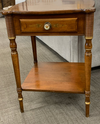 HITCHCOCK ANTIQUE NIGHTSTAND/END TABLE WITH ONE DRAWER