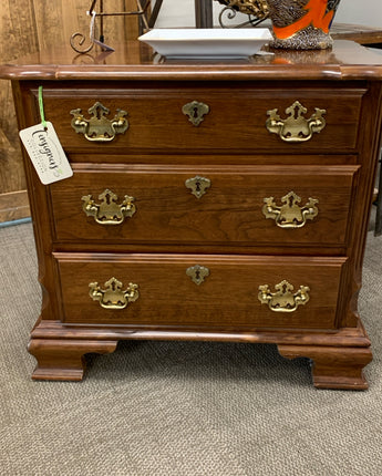 PENNSYLVANIA HOUSE, SIDE TABLE, CHERRY W/ 3 DRAWERS                        KB