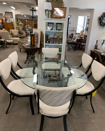 DINING SET OVAL GLASS TABLE AND BLACK METAL LEGS WITH 6 CHAIRS
