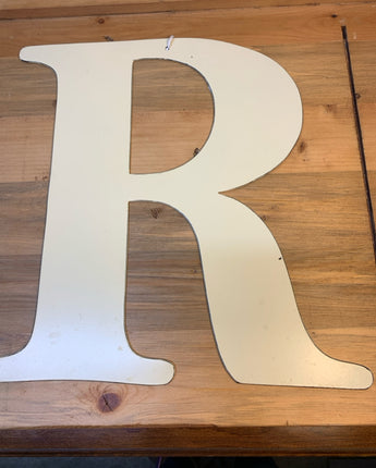 CREAM METAL LETTER "R"