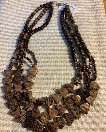 VINTAGE 3 STRAND ZEBRA WOOD TRIANGLE SHAPED NECKLACE